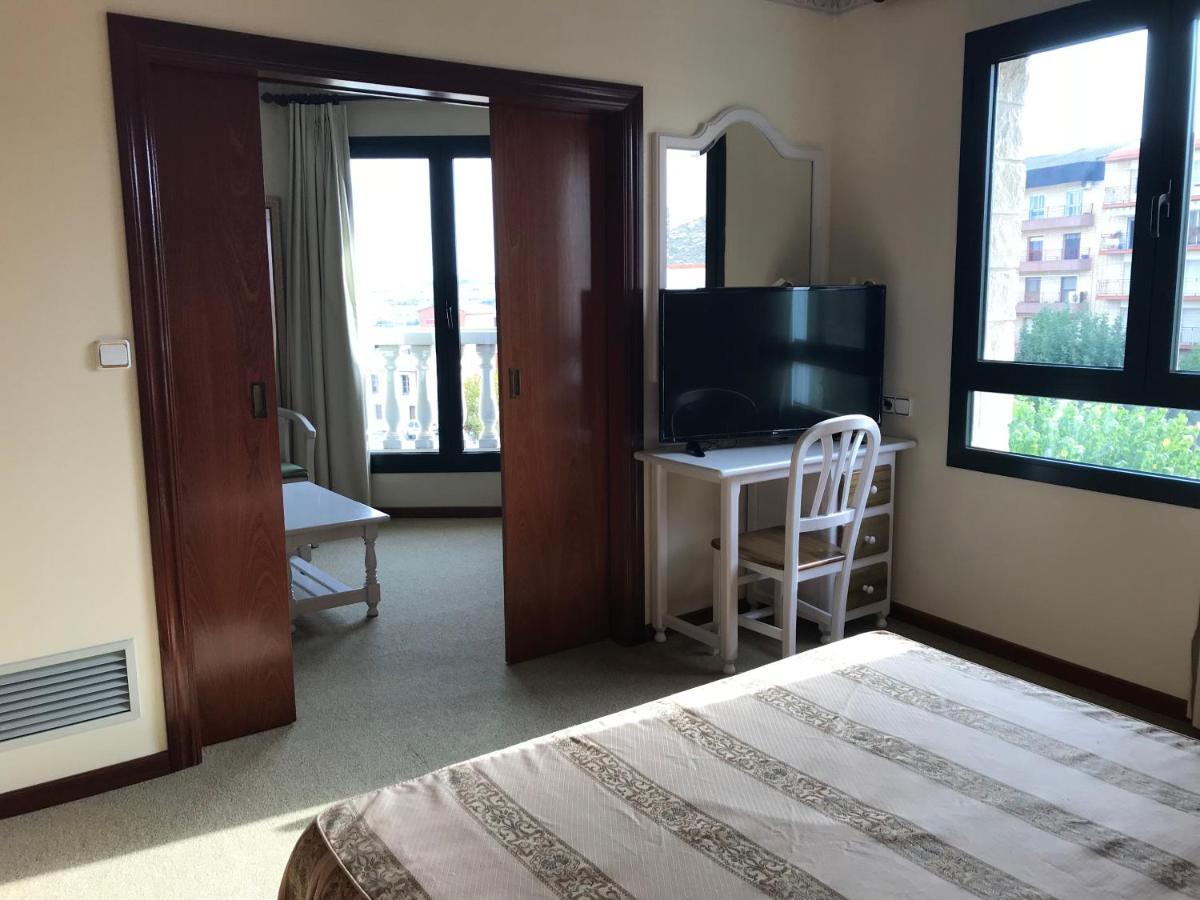 Hotel Magallon Caspe Luaran gambar