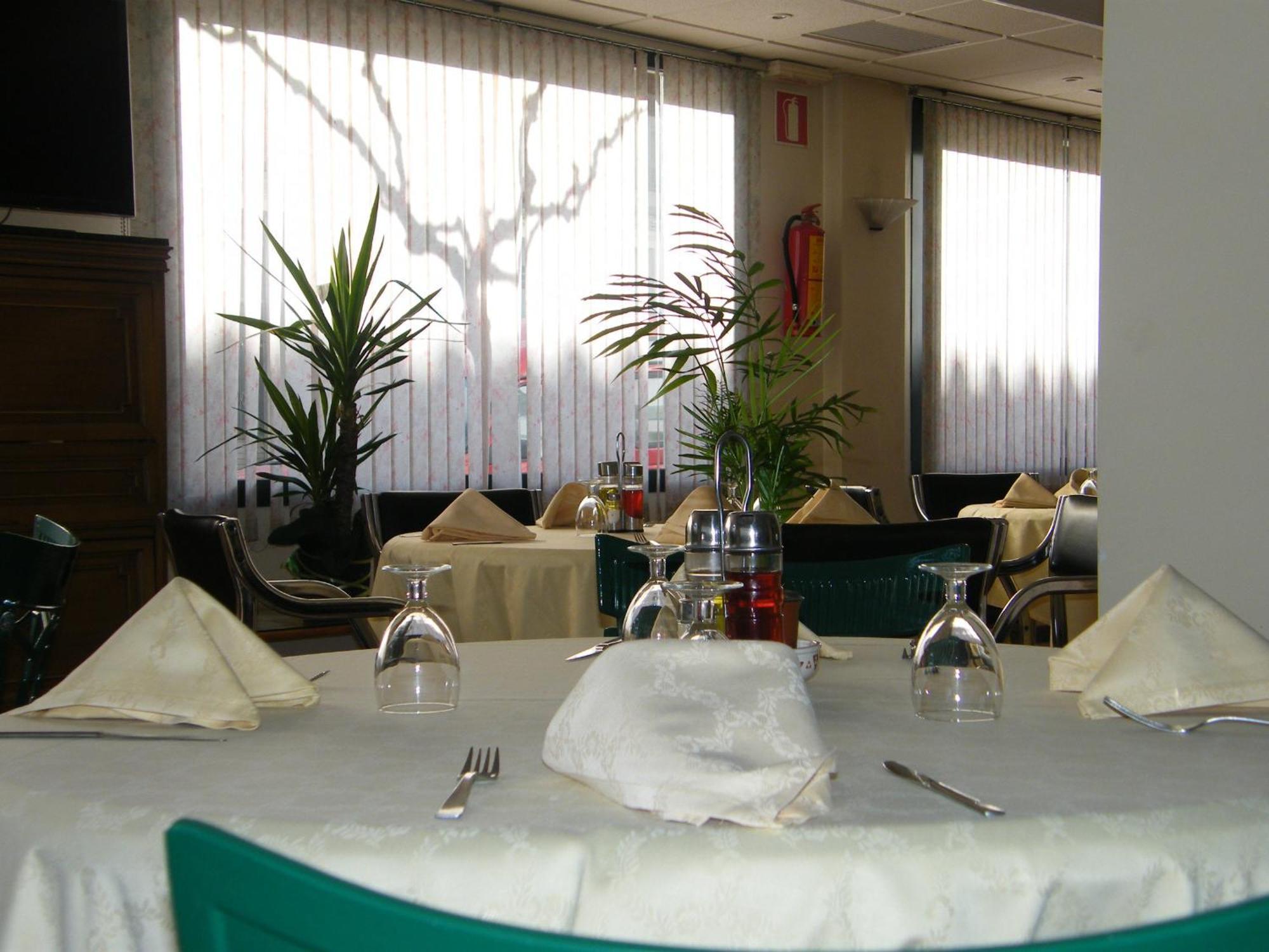 Hotel Magallon Caspe Luaran gambar
