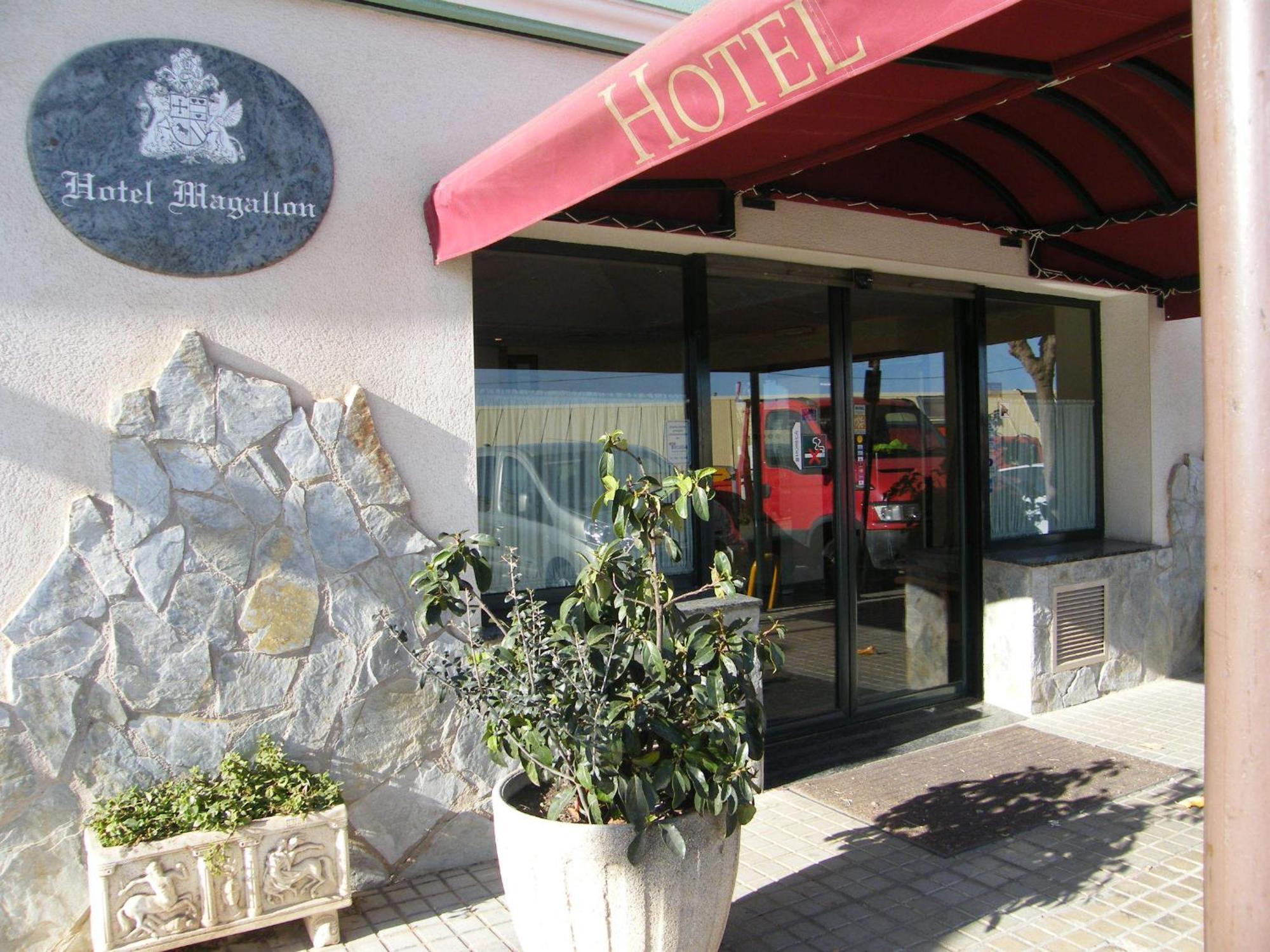Hotel Magallon Caspe Luaran gambar